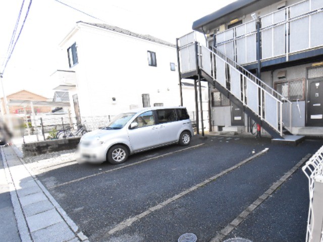 ��ʌ��������܎s��΋搼���T���ڂ̃A�p�[�g�̒��ԏ�