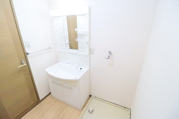 ��ʌ��������܎s����厚���V�n�̃A�p�[�g�̐��ʏ�