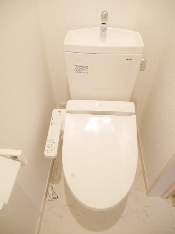 ��ʌ��������܎s�k����i���R���ڂ̃A�p�[�g�̃g�C��