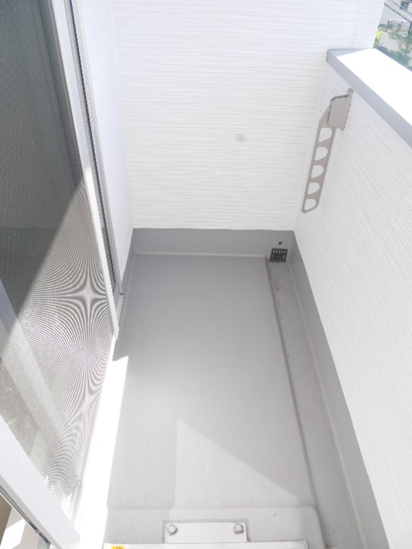 ��ʌ��������܎s�k����i���R���ڂ̃A�p�[�g�̃o���R�j�[