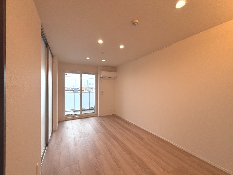 ��ʌ��������܎s�����擌��{�V���ڂ̃A�p�[�g�̋��ԁE���r���O