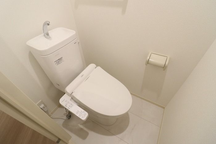 ��ʌ��������܎s�Y�a�挳���P���ڂ̃A�p�[�g�̃g�C��