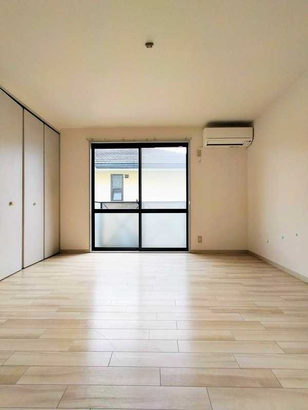 ��ʌ��������܎s�Y�a��{���S���ڂ̃A�p�[�g�̋��ԁE���r���O