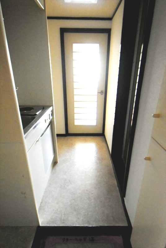 ��ʌ�����s�����Q���ڂ̃A�p�[�g�̌���