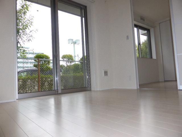 ��ʌ������s�����Q���ڂ̃A�p�[�g�̂��̑�