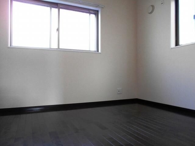 ��ʌ�����s�厚���s�̍��݂̃A�p�[�g�̂��̑�