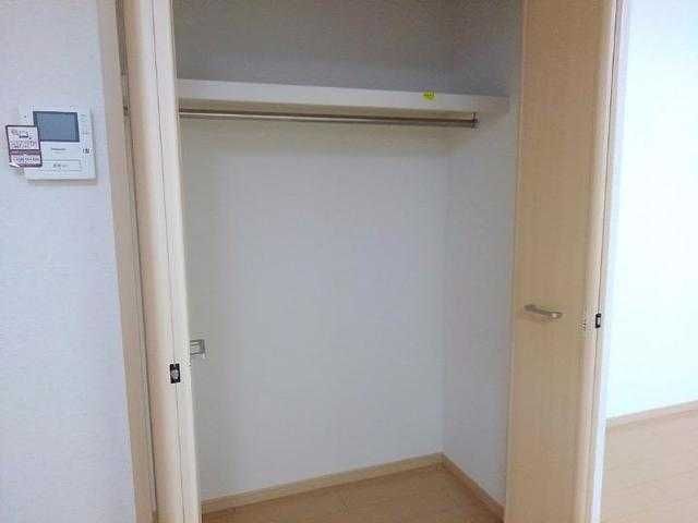 ��ʌ��z�J�s���C�N�^�E���P���ڂ̃A�p�[�g�̎��[