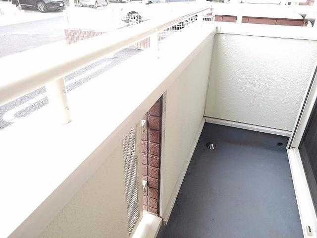 ��ʌ��z�J�s���C�N�^�E���P���ڂ̃A�p�[�g�̃o���R�j�[