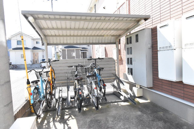 ��ʌ��z�J�s���C�N�^�E���P���ڂ̃A�p�[�g�̂��̑�