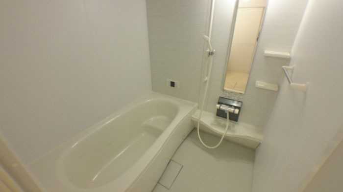 ��ʌ��z�J�s���C�N�^�E���Q���ڂ̃A�p�[�g�̃o�X