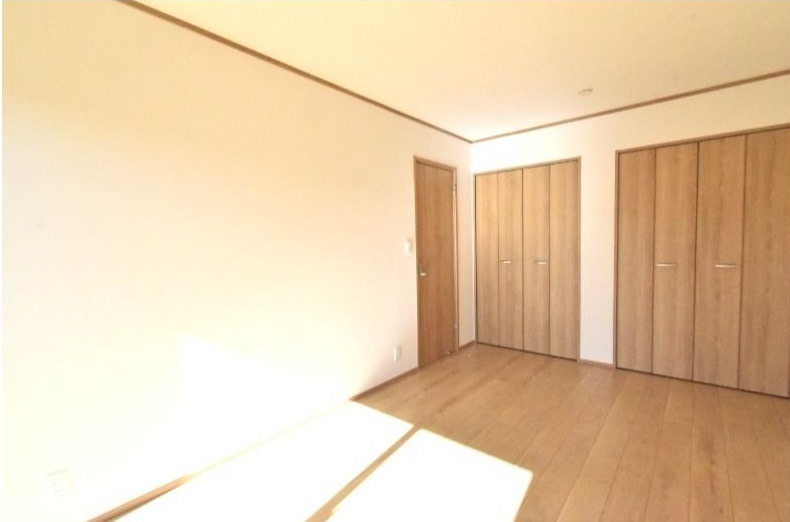 ��ʌ�����s������U���ڂ̃e���X�n�E�X�̂��̑������E�X�y�[�X