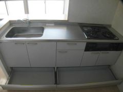 ��ʌ�����s�؂S���ڂ̃}���V�����̃L�b�`��