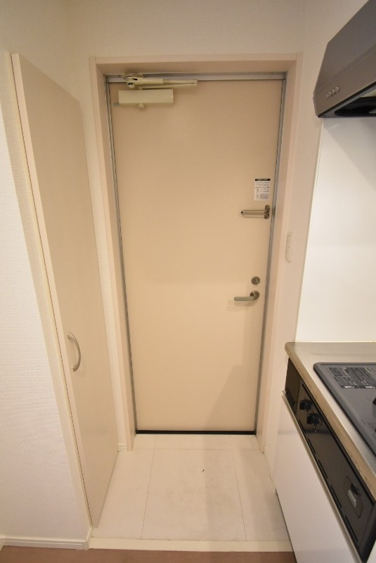 ��ʌ��������܎s�k����i���Q���ڂ̃A�p�[�g�̌���