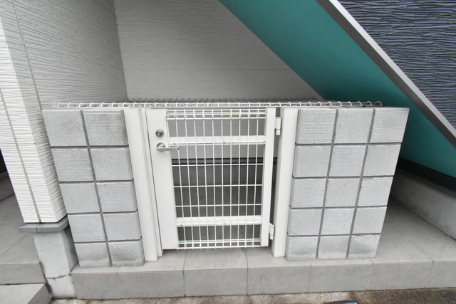 ��ʌ��������܎s�k����i���Q���ڂ̃A�p�[�g�̂��̑�