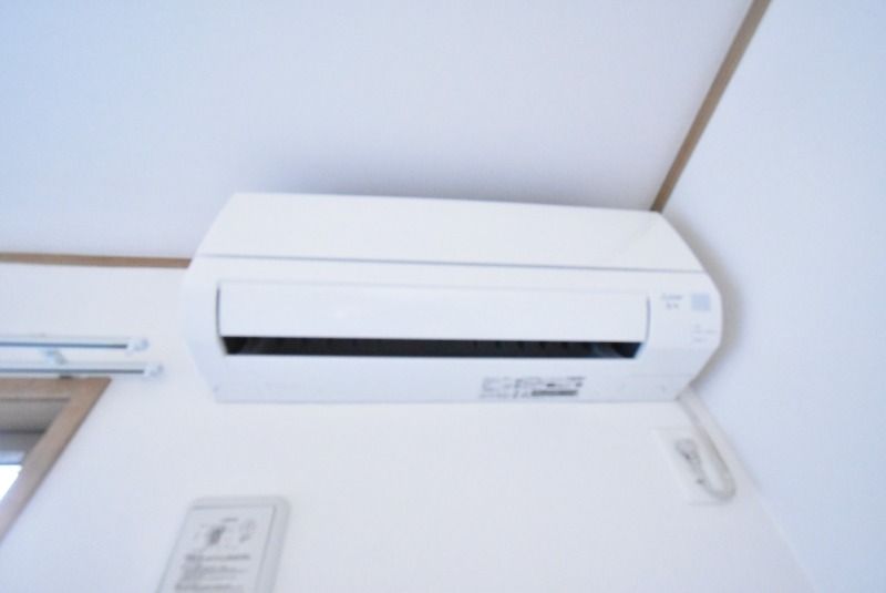 ��ʌ�����s������U���ڂ̃e���X�n�E�X�̂��̑��ݔ�