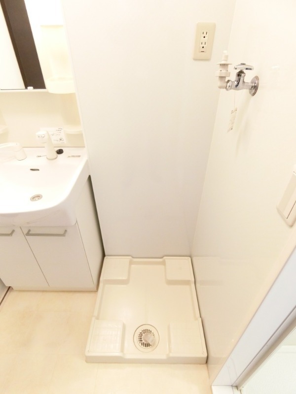 ��ʌ��������܎s�k��{�����Q���ڂ̃A�p�[�g�̂��̑�