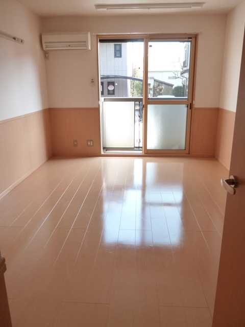 ��ʌ��������܎s�k��y�C���P���ڂ̃A�p�[�g�̋��ԁE���r���O