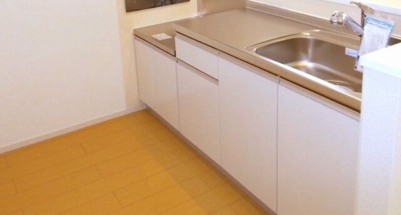 ��ʌ��k�����S�ɓޒ��厚�����̃A�p�[�g�̃L�b�`��