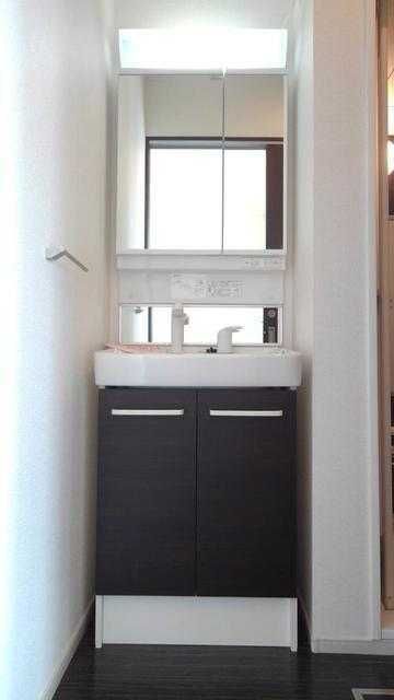 ��ʌ��������܎s��΋�z�K�R���ڂ̃A�p�[�g�̐��ʏ�