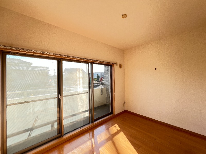 ��ʌ�����s�˒˂S���ڂ̃}���V�����̂��̑������E�X�y�[�X