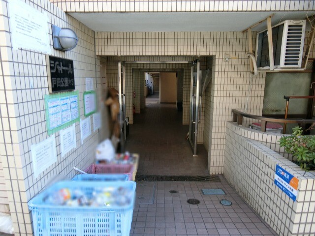 ��ʌ��˓c�s�{���R���ڂ̃}���V�����̃G���g�����X