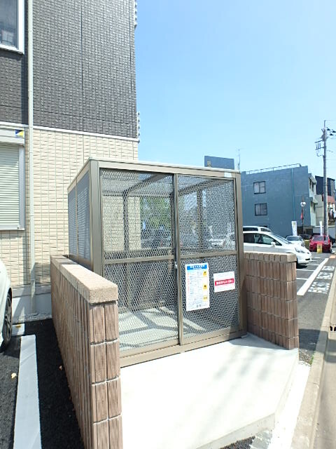 ��ʌ��������܎s��{�擌���P���ڂ̃A�p�[�g�̂��̑�