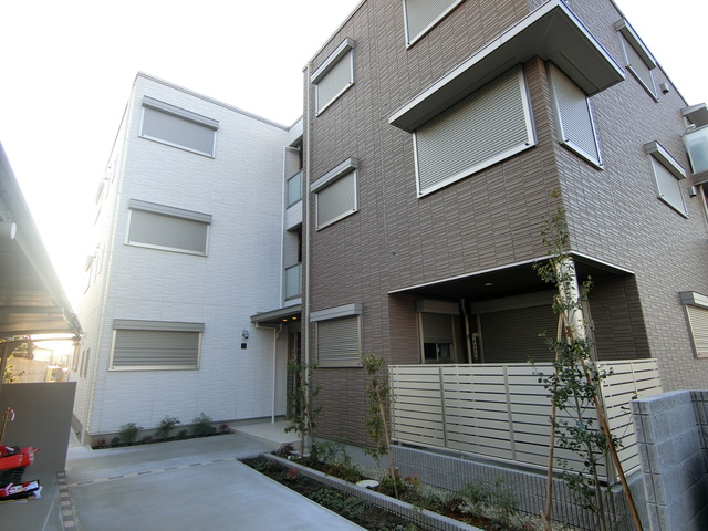 ��ʌ��������܎s�����擇��190-1�̃}���V�����̌����O��