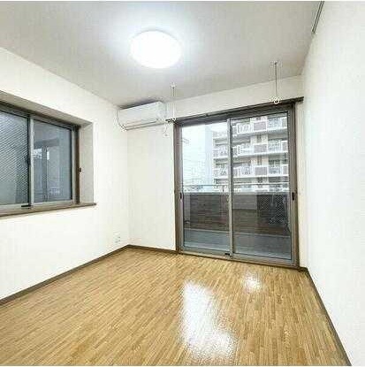 ��ʌ��������܎s�k��{�����R���ڂ̃}���V�����̋��ԁE���r���O