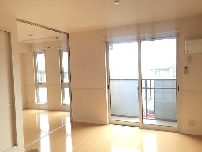 ��ʌ��������܎s�΋擹�c�y�R���ڂ̃A�p�[�g�̋��ԁE���r���O