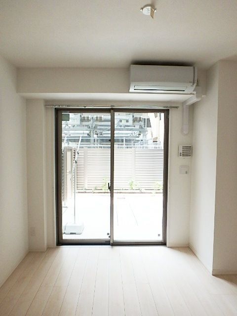 ��ʌ��������܎s��{���咬�R���ڂ̃}���V�����̋��ԁE���r���O