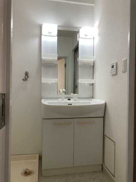 ��ʌ��������܎s�����扺�����S���ڂ̃}���V�����̐��ʏ�