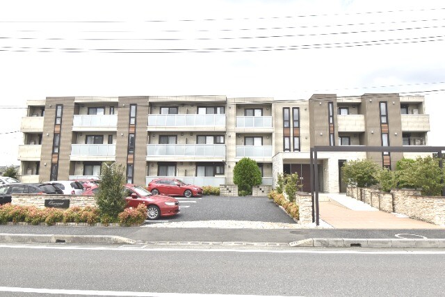 ��ʌ��������܎s���搼��{�P����8-3�̃A�p�[�g�̌����O��