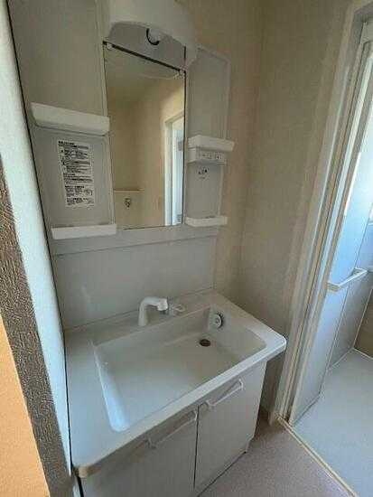 ��ʌ������s�����P���ڂ̃}���V�����̐��ʏ�