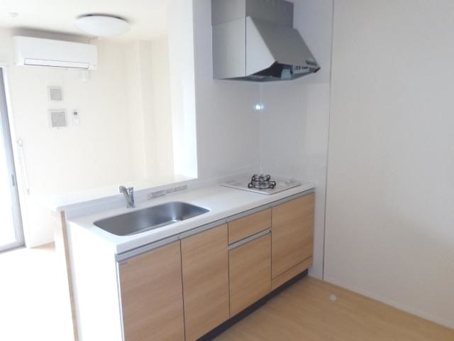 ��ʌ��������܎s��΋�������Q���ڂ̃}���V�����̃L�b�`��