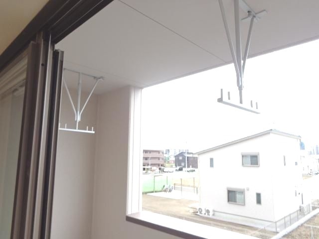 ��ʌ��������܎s��΋�������Q���ڂ̃}���V�����̃o���R�j�[