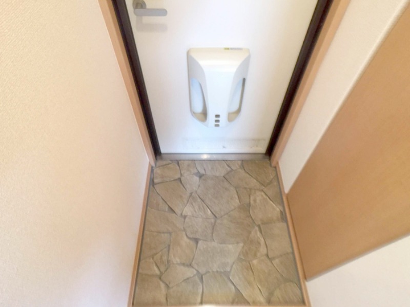 ��ʌ������s�V�P���̃A�p�[�g�̌���