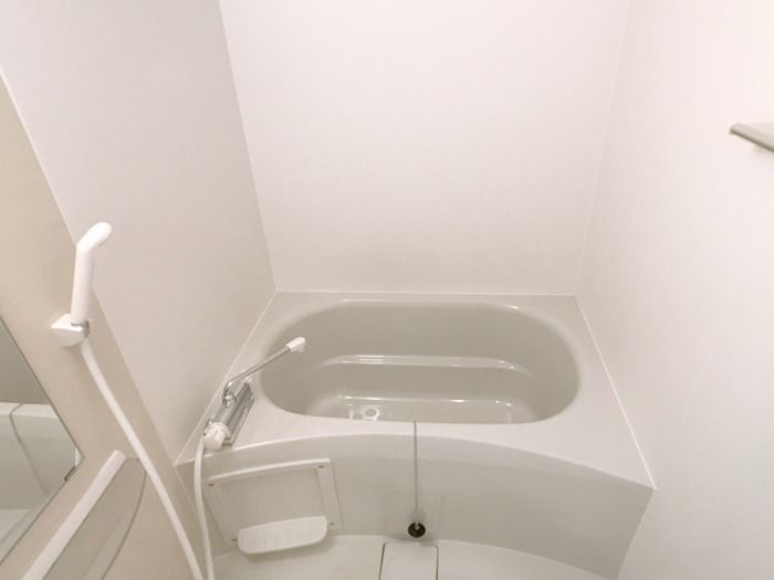 ��ʌ��z�J�s���C�N�^�E���T���ڂ̃A�p�[�g�̃o�X