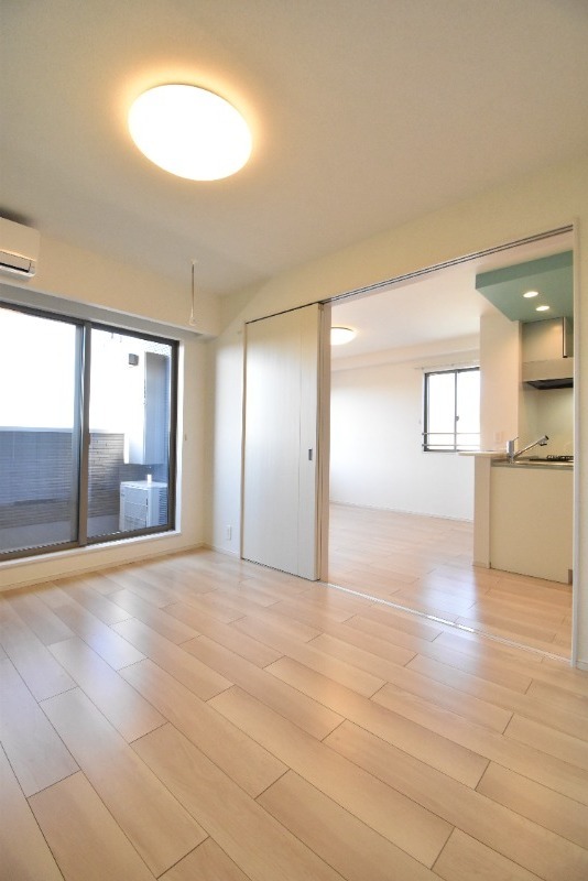 ��ʌ��������܎s�������a�c���P���ڂ̃A�p�[�g�̋����E���r���O