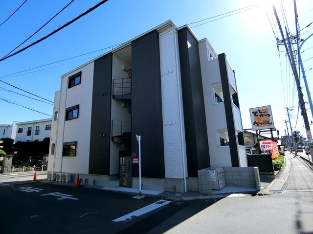 ��ʌ��������܎s�����擌��{�V����47-1�̃A�p�[�g�̌����O��