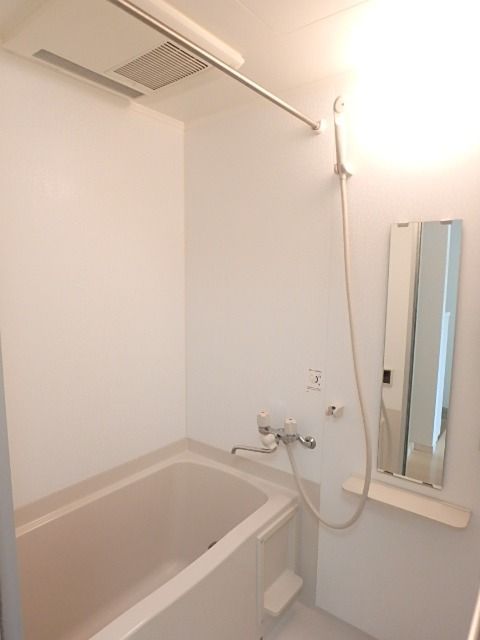 ��ʌ��������܎s�Y�a���ՂQ���ڂ̃}���V�����̃o�X