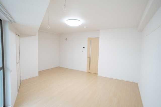 ��ʌ��������܎s��{��g�~���Q���ڂ̃}���V�����̂��̑������E�X�y�[�X