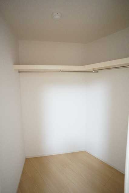 ��ʌ��������܎s��{��g�~���Q���ڂ̃}���V�����̎��[