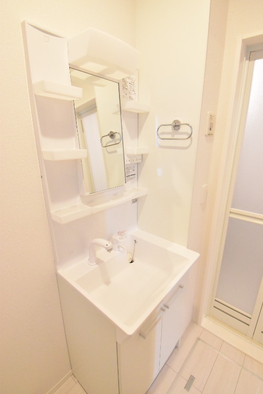 ��ʌ��������܎s�΋�����R���ڂ̃A�p�[�g�̐��ʏ�