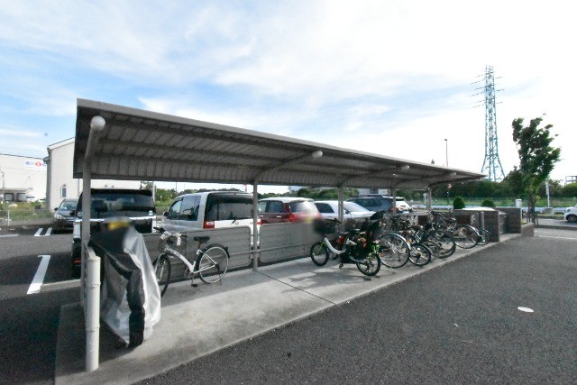 ��ʌ��������܎s�΋�����Q���ڂ̃A�p�[�g�̂��̑�