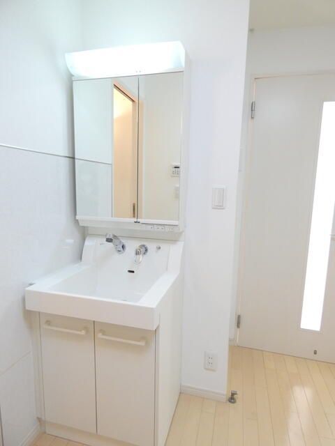 ��ʌ��������܎s�Y�a���ՂQ���ڂ̃}���V�����̐��ʏ�