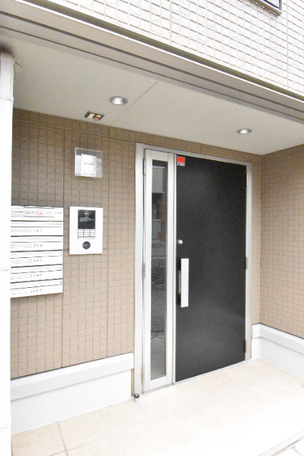 ��ʌ��z�J�s���C�N�^�E���U���ڂ̃A�p�[�g�̃G���g�����X