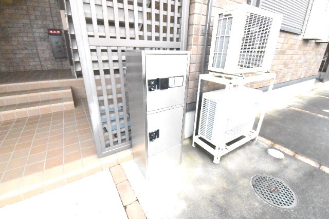 ��ʌ��������܎s�΋��Ԗ؂R���ڂ̃A�p�[�g�̂��̑�