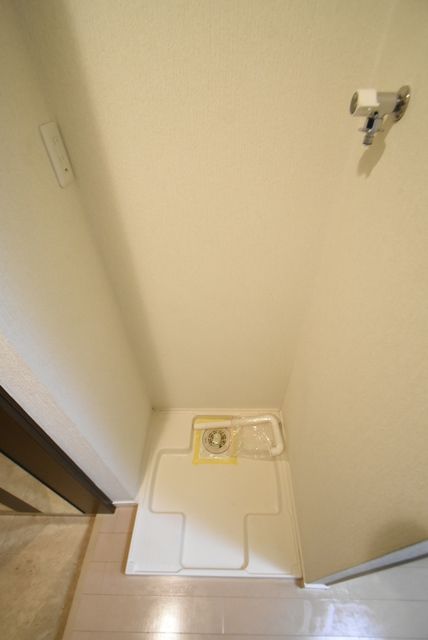 ��ʌ��z�J�s��z�J�T���ڂ̃A�p�[�g�̂��̑������E�X�y�[�X