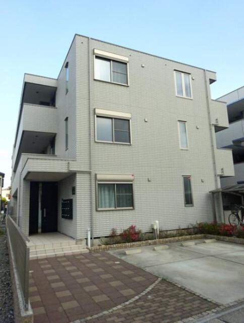 ��ʌ�����s�씵���J�U����7-14�̃}���V�����̌����O��