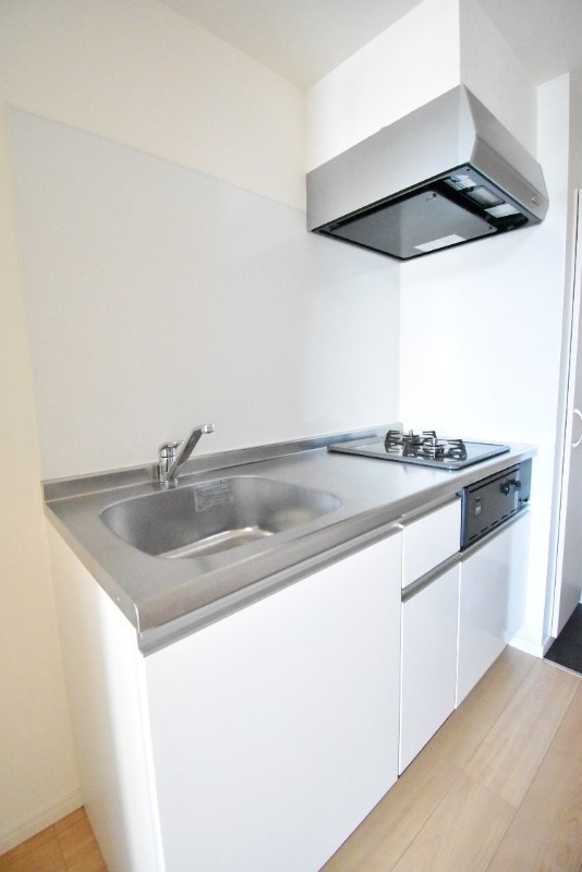 ��ʌ��������܎s��{��x�̓����Q���ڂ̃A�p�[�g�̃L�b�`��